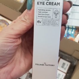Village 11 Factory Snail Eye Cream